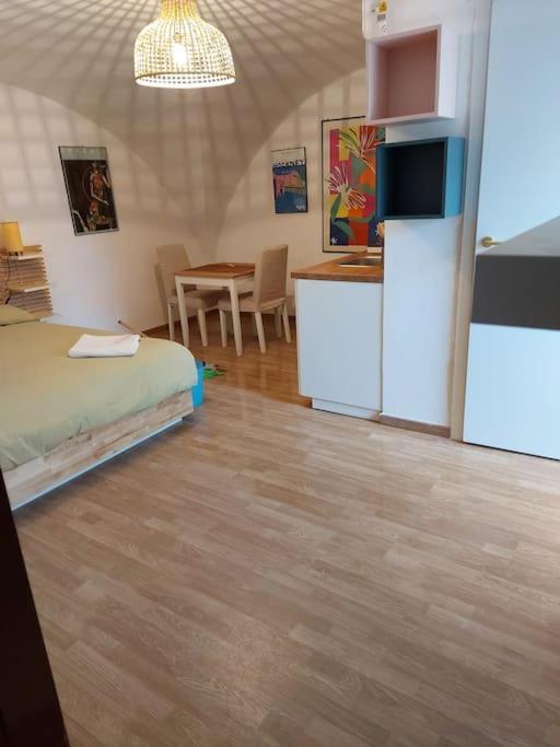 Quintino Sella 175 Foresteria Matisse Bari Luaran gambar